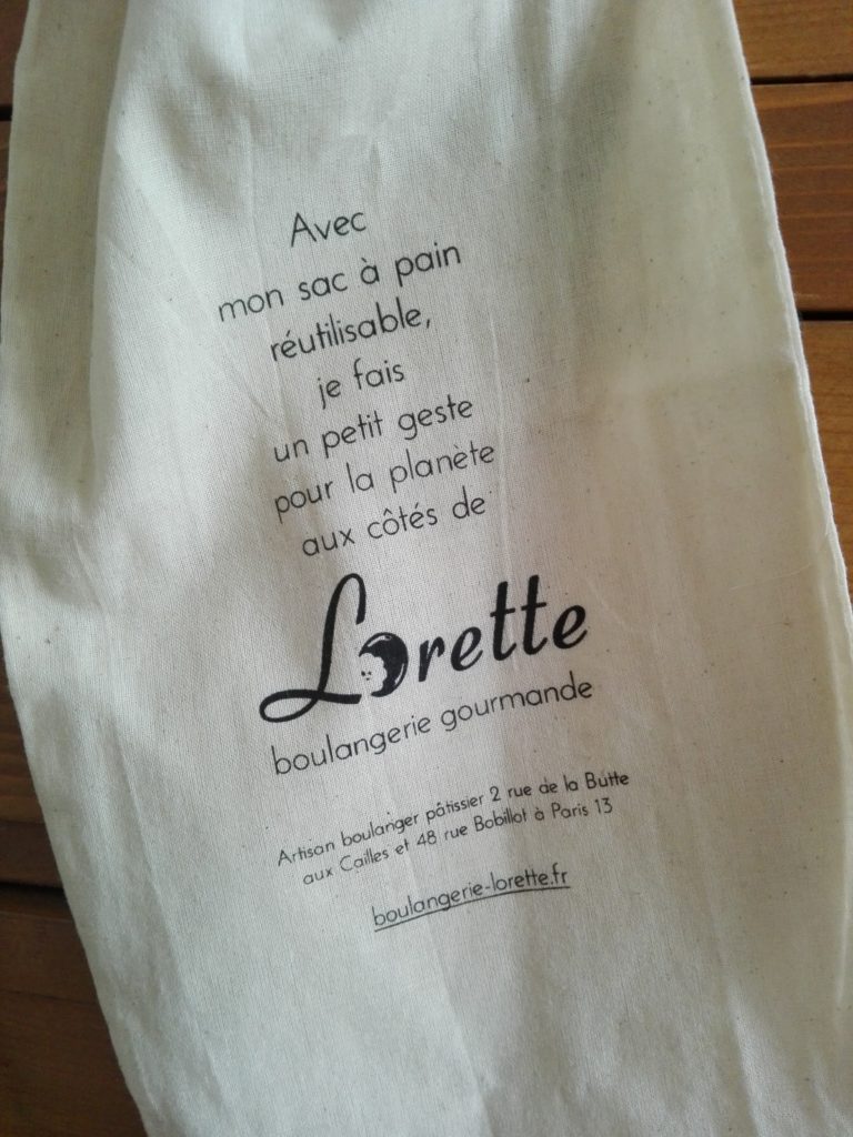 Lorette propose un sac à pain en tissu réutilisable