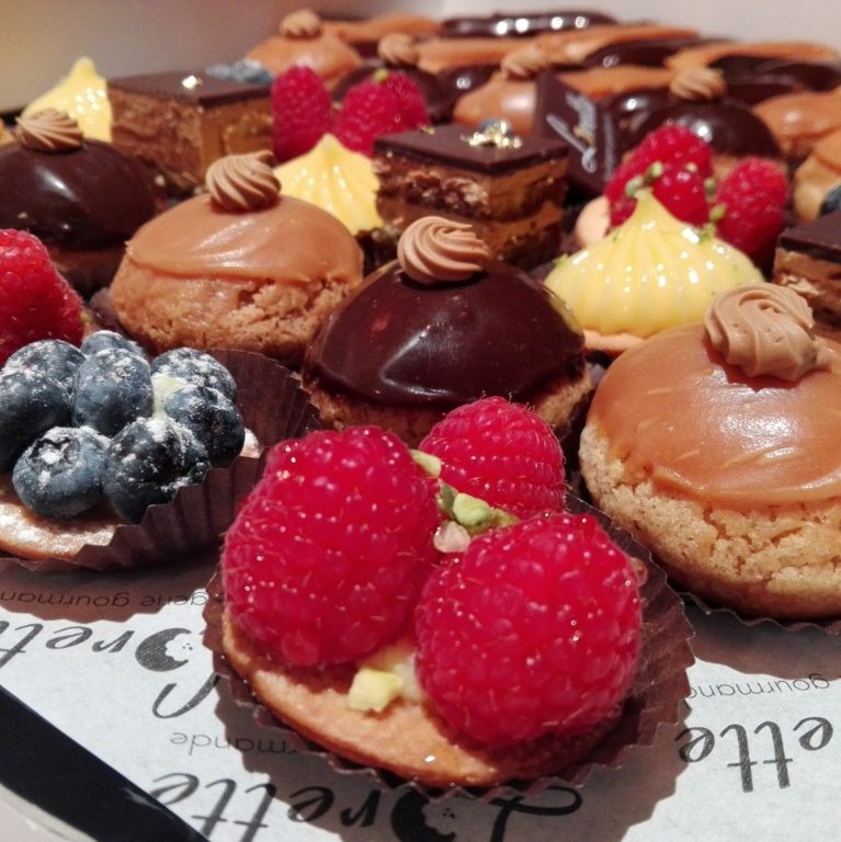 Pâtisseries 100 fait maison Boulangerie Lorette Paris