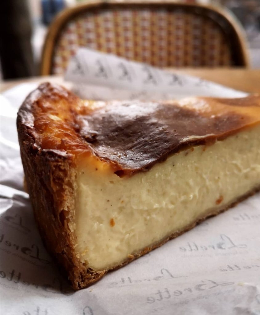 Flan crémeux de Lorette, boulangerie à Paris